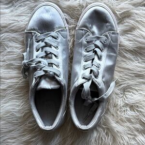 👟SILVER SATIN SNEAKERS🪙